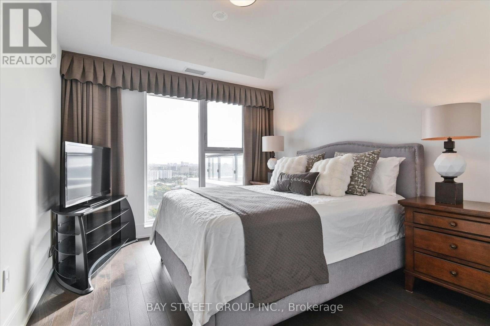 2707-30 Inn ON The Park Drive, Toronto, ON, M3C 0P8 - 19