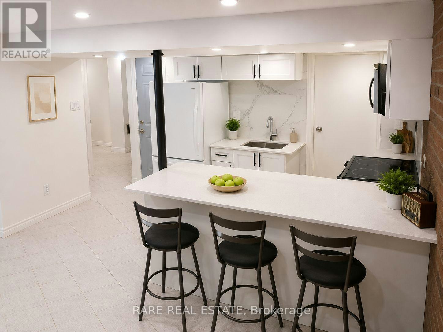 1-130 Glen Shields Avenue, Vaughan, ON, L4K 1T6 - 2