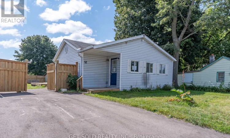 12 Vimy Street
