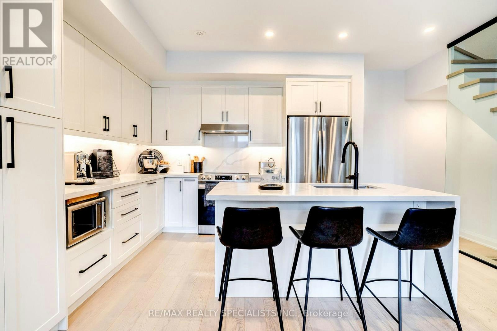 423 Rockwell Common, Oakville, ON, L6H 0R7 - 5