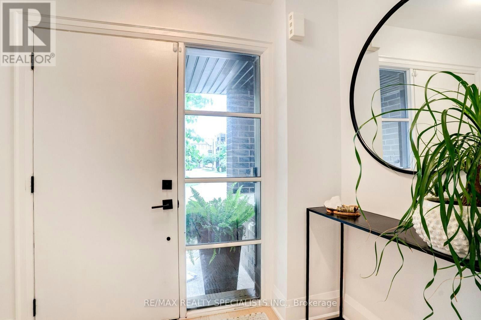 423 Rockwell Common, Oakville, ON, L6H 0R7 - 3