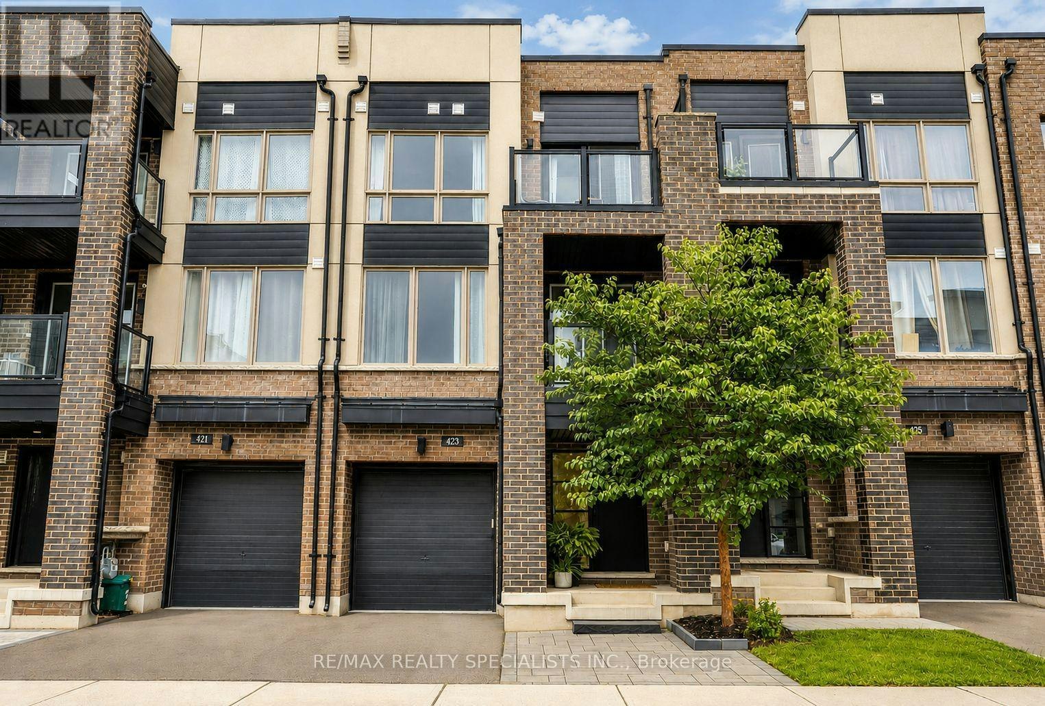 423 Rockwell Common, Oakville, ON, L6H 0R7