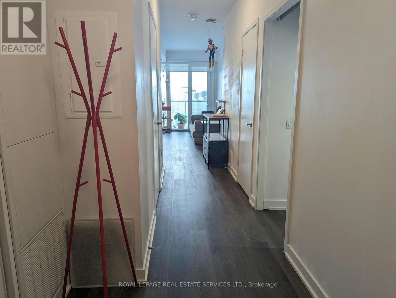 3212-3900 Confederation Parkway, Mississauga, ON, L5B 0M3 - 3