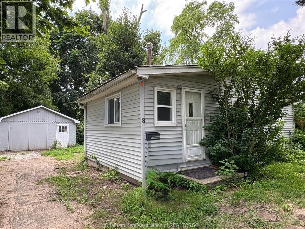 8 Siskind Court, Chatham-Kent, ON, N7L 5A1 - 2