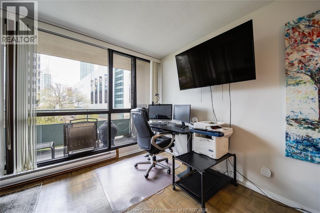 312-111 Riverside Drive, Windsor, ON, N9A 2S6 - 12