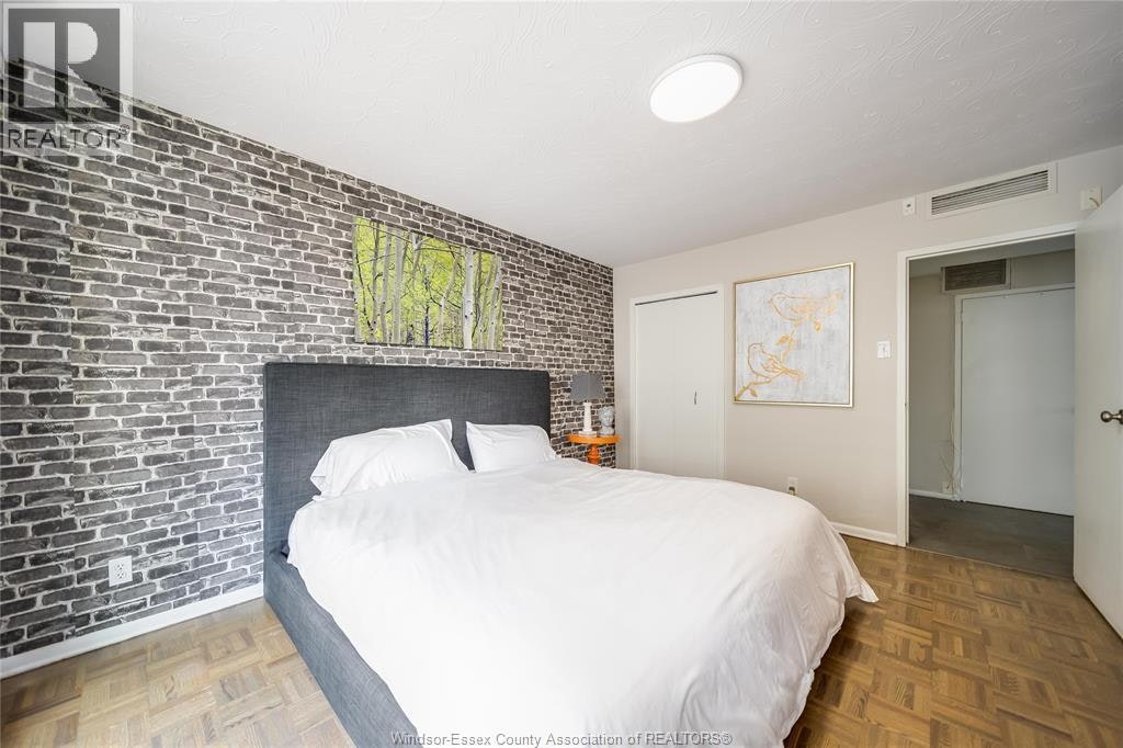 312-111 Riverside Drive, Windsor, ON, N9A 2S6 - 23