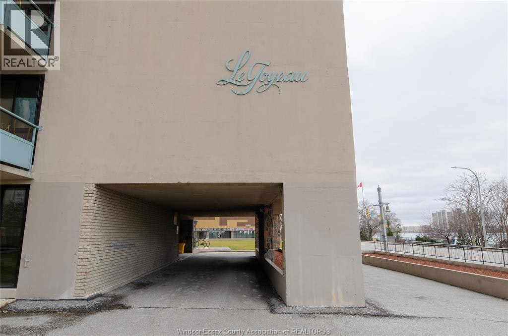 312-111 Riverside Drive, Windsor, ON, N9A 2S6 - 5