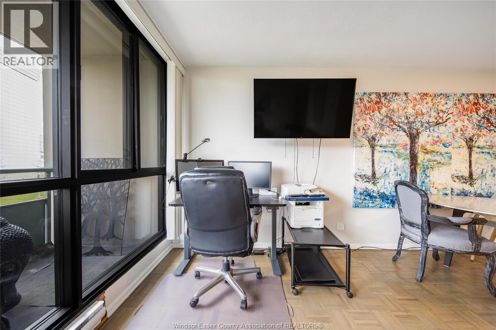 312-111 Riverside Drive, Windsor, ON, N9A 2S6 - 13