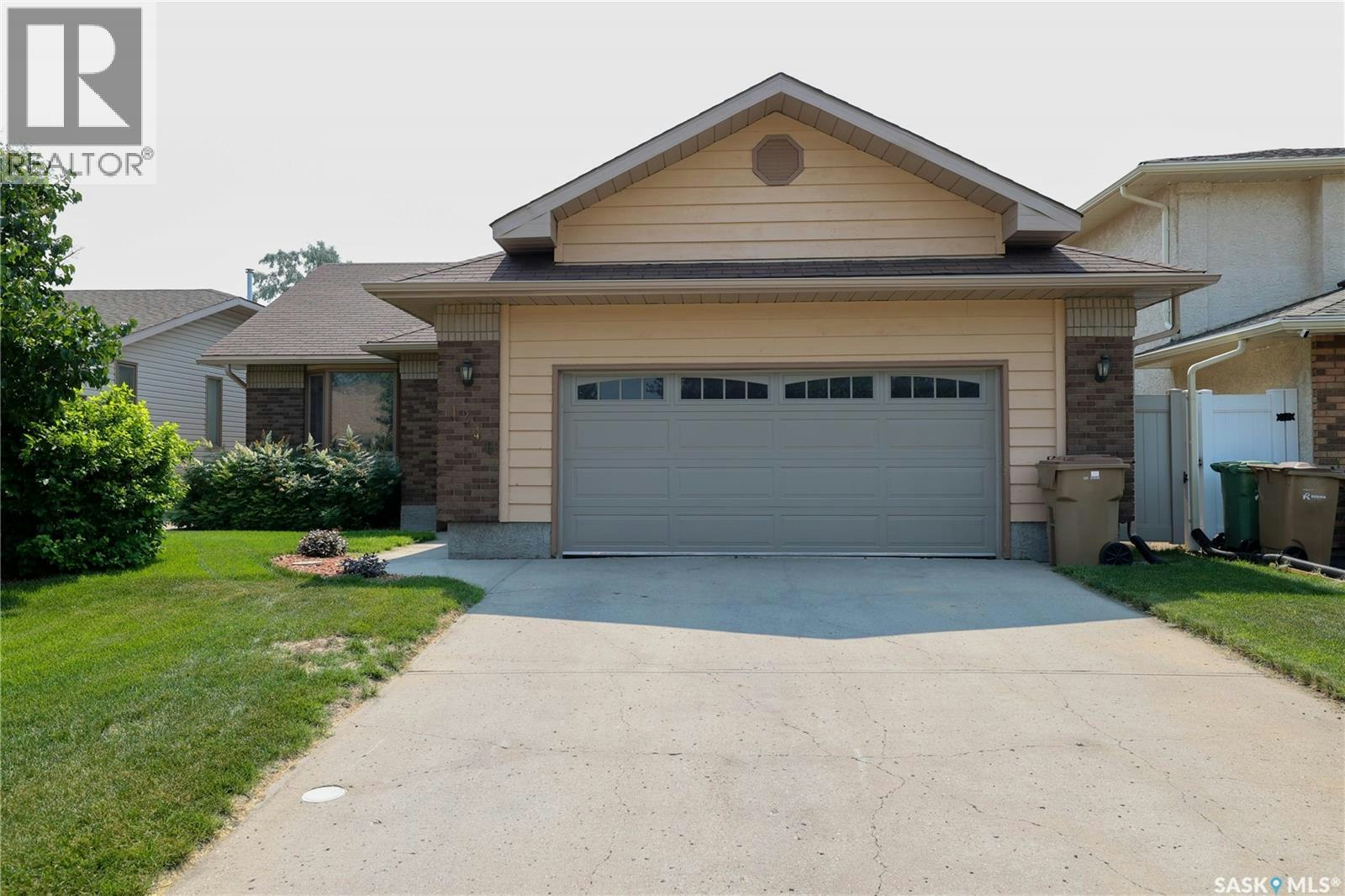 1246 Glasser Bay N, Regina, SK, S4X 4K2