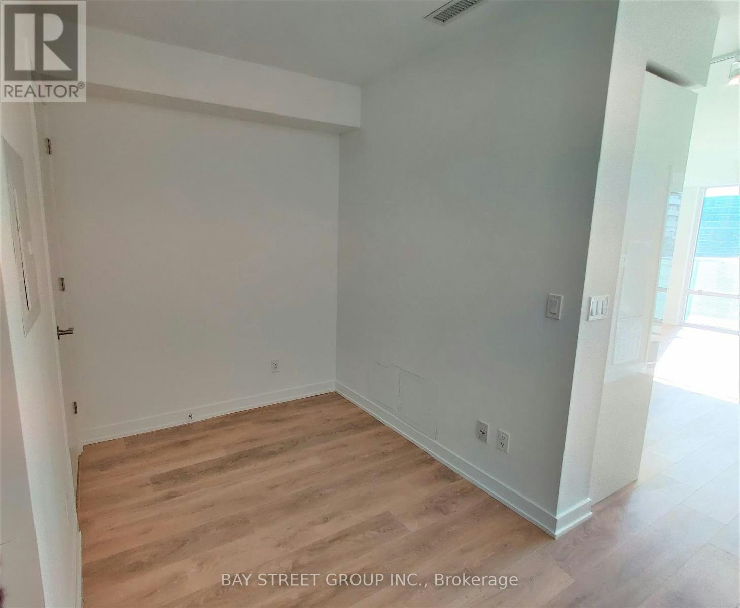 2311-501 Yonge Street, Toronto, ON, M4Y 0G8 - 4