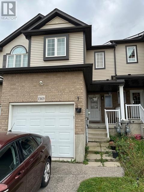 1369 Countrystone Drive, Kitchener, ON, N2N 3R8