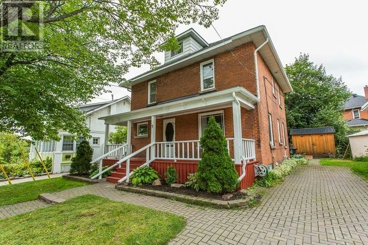 11 The Crescent, Sault Ste. Marie, ON, P6B 2Y1