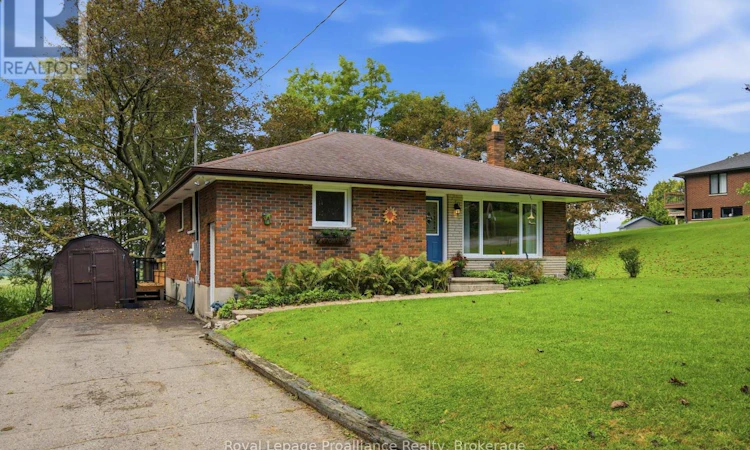 8161 Danforth Road W