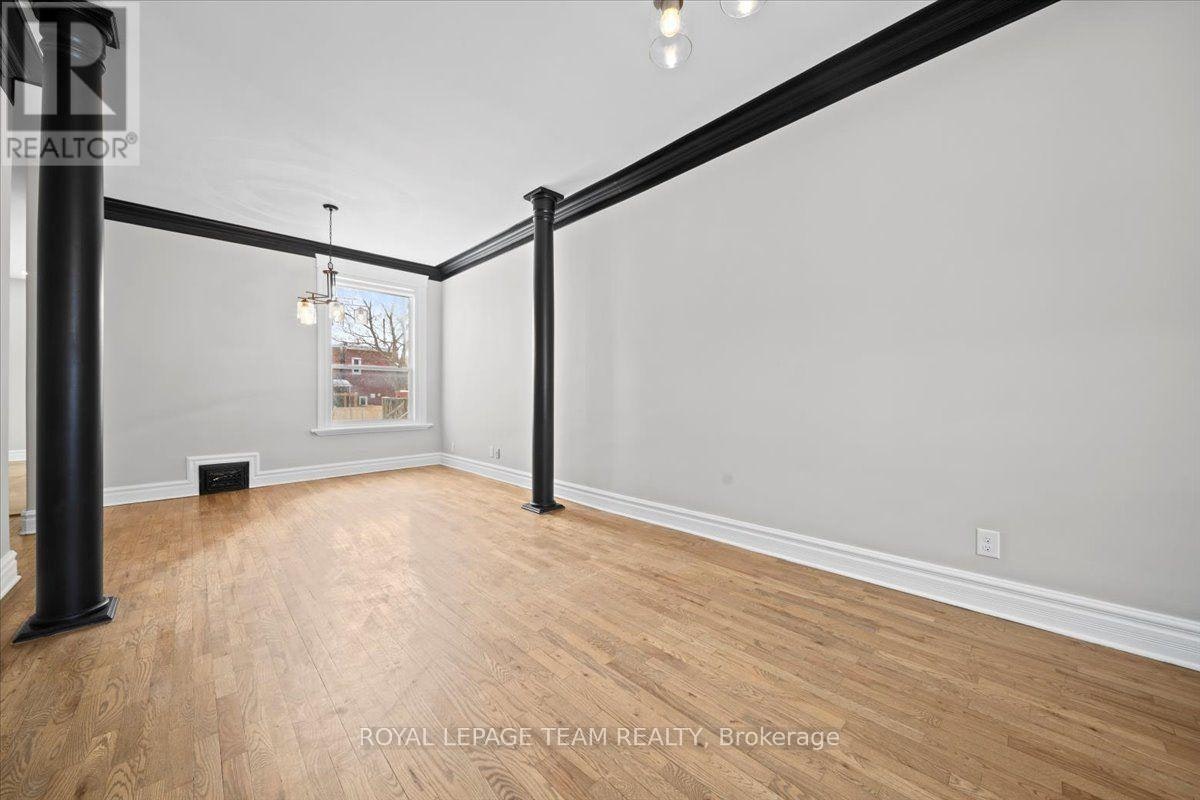 132 Elm Street, Ottawa, ON, K1R 6N5 - 4