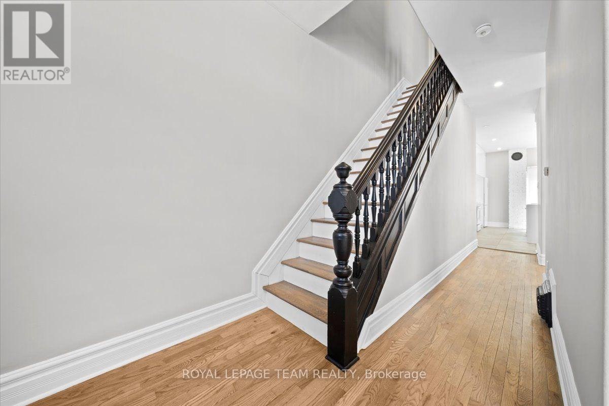 132 Elm Street, Ottawa, ON, K1R 6N5 - 5