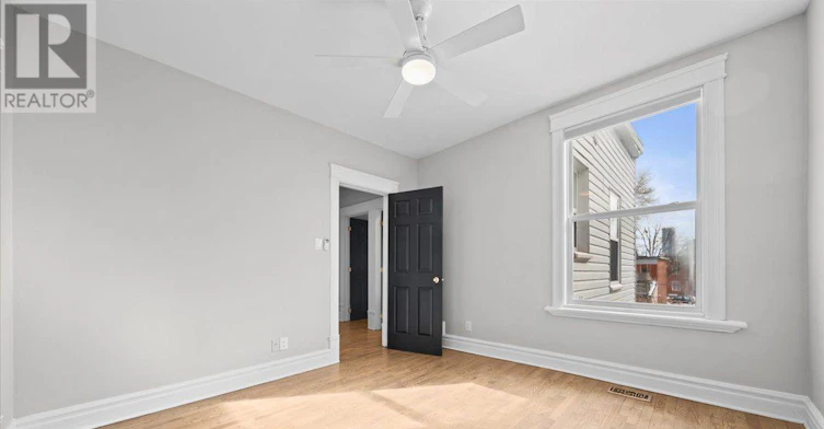132 Elm Street, Ottawa, ON, K1R 6N5 - 19