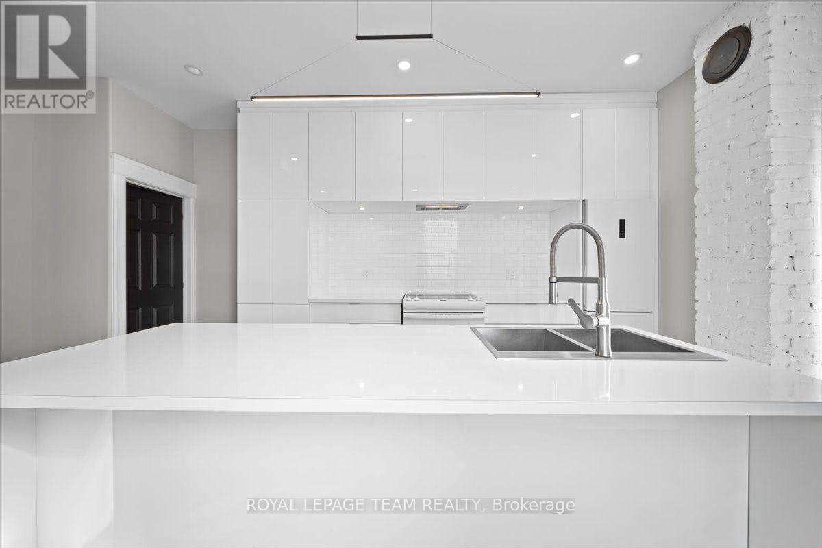 132 Elm Street, Ottawa, ON, K1R 6N5 - 12