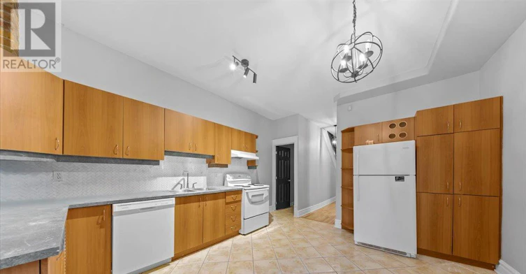 134 Elm Street, Ottawa, ON, K1R 6N5 - 7