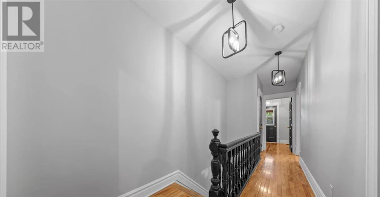 134 Elm Street, Ottawa, ON, K1R 6N5 - 9