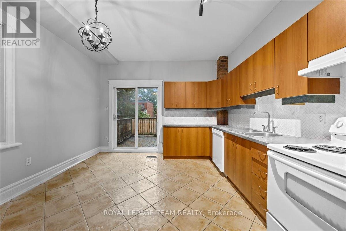 134 Elm Street, Ottawa, ON, K1R 6N5 - 5