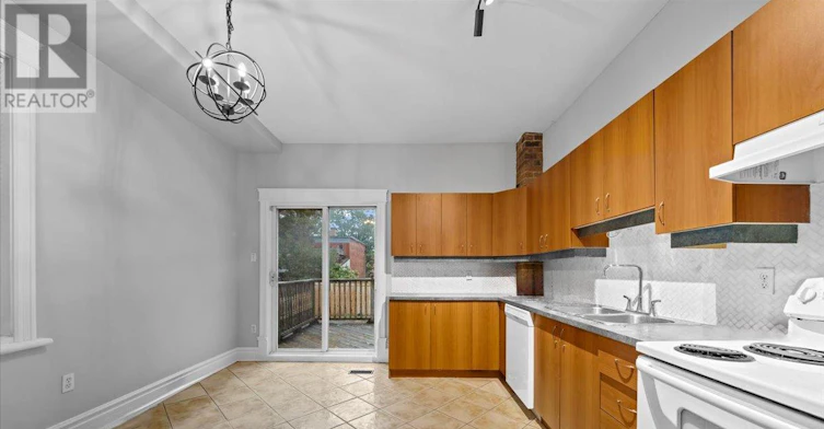 134 Elm Street, Ottawa, ON, K1R 6N5 - 5