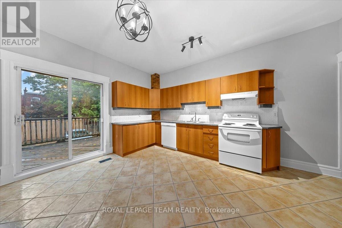 134 Elm Street, Ottawa, ON, K1R 6N5 - 6