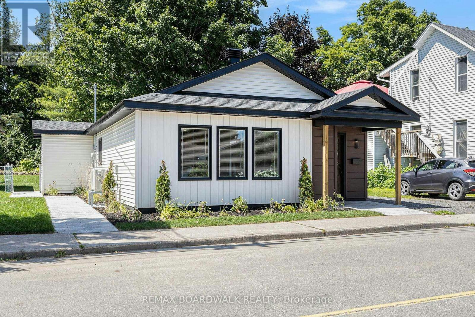 269 William Street, Carleton Place, ON, K7C 1X2 - 2