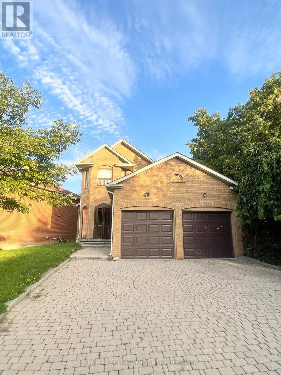 122 Mc Cabe Crescent, Vaughan, ON, L4J 2Y7