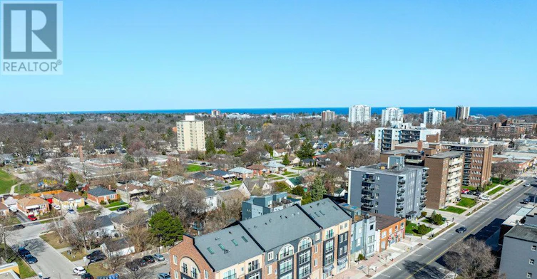 105-459 Kerr Street, Oakville, ON, L6K 3C2 - 21