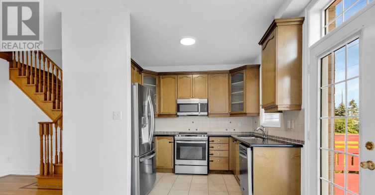 56 Pefferlaw Circle, Brampton, ON, L6Y 0K1 - 9