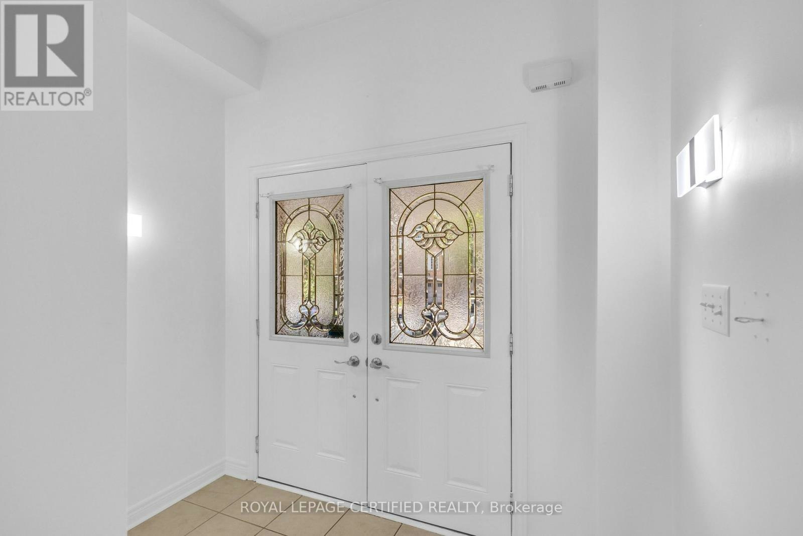56 Pefferlaw Circle, Brampton, ON, L6Y 0K1 - 4