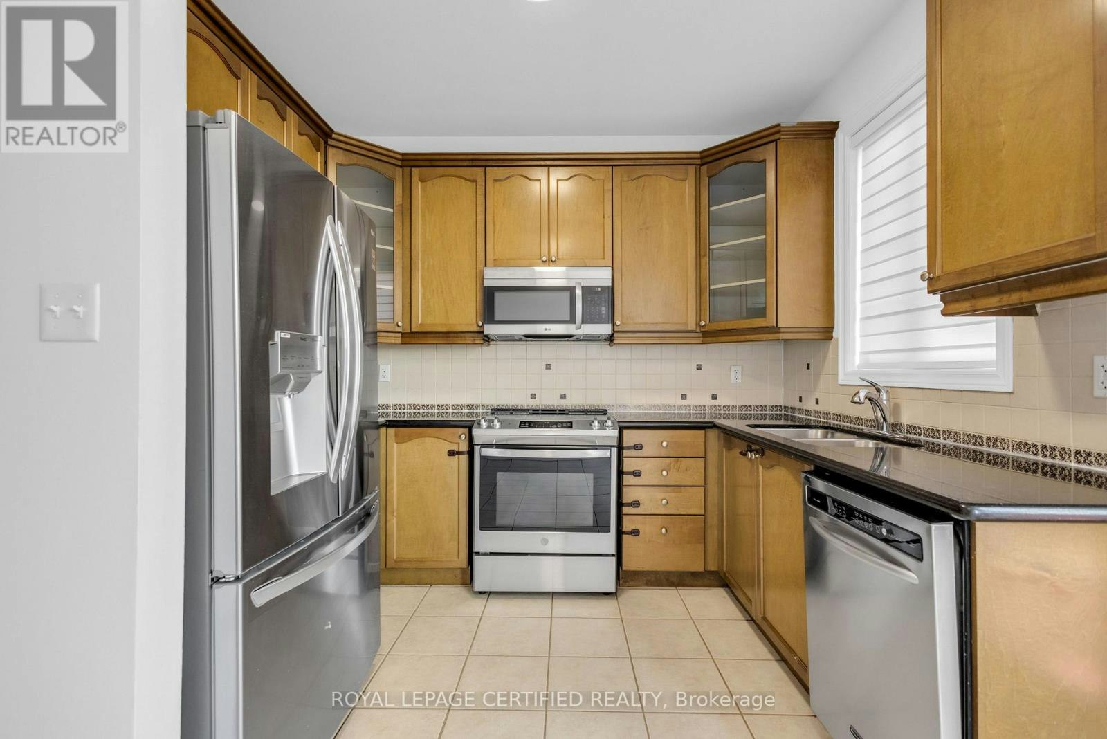 56 Pefferlaw Circle, Brampton, ON, L6Y 0K1 - 10