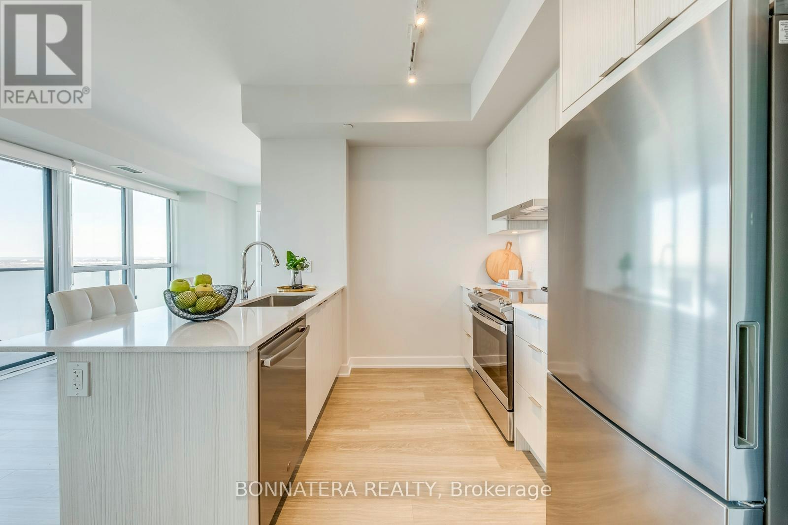 3008-430 Square One Drive W, Mississauga, ON, L5B 0L6 - 9