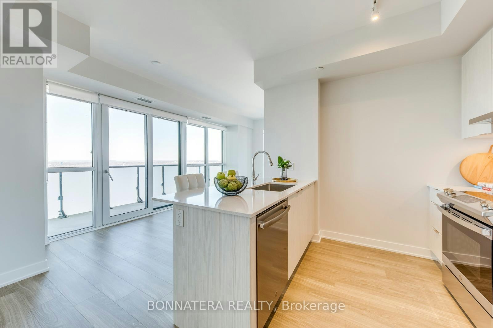 3008-430 Square One Drive W, Mississauga, ON, L5B 0L6 - 7