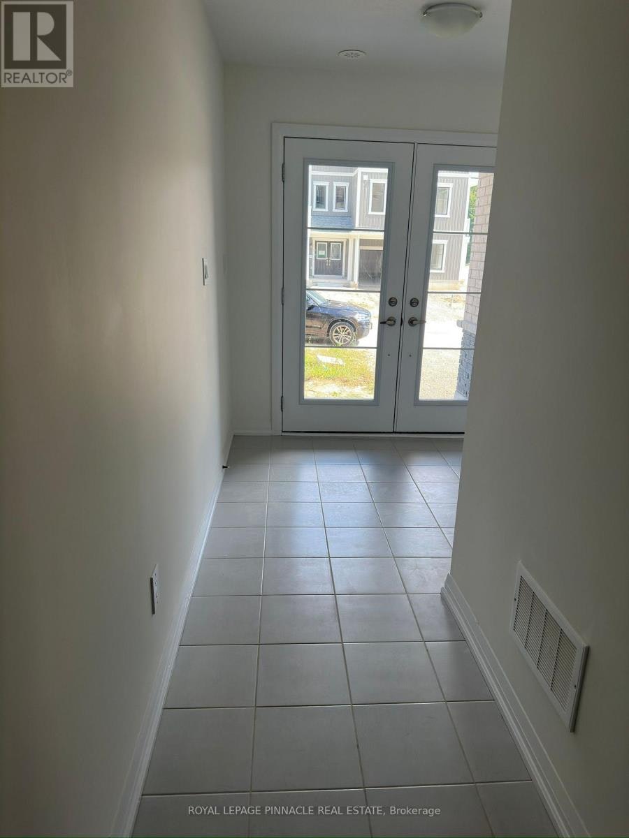 12 Kensington Road, Brampton, ON, N3W 0J9 - 4