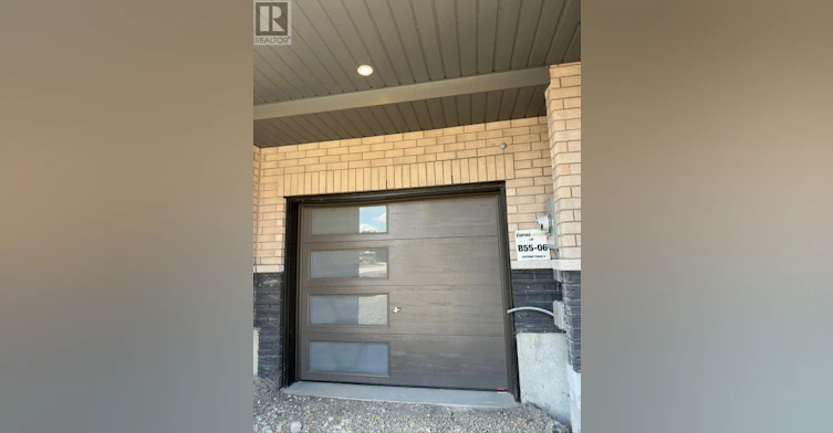 12 Kensington Road, Brampton, ON, N3W 0J9 - 3