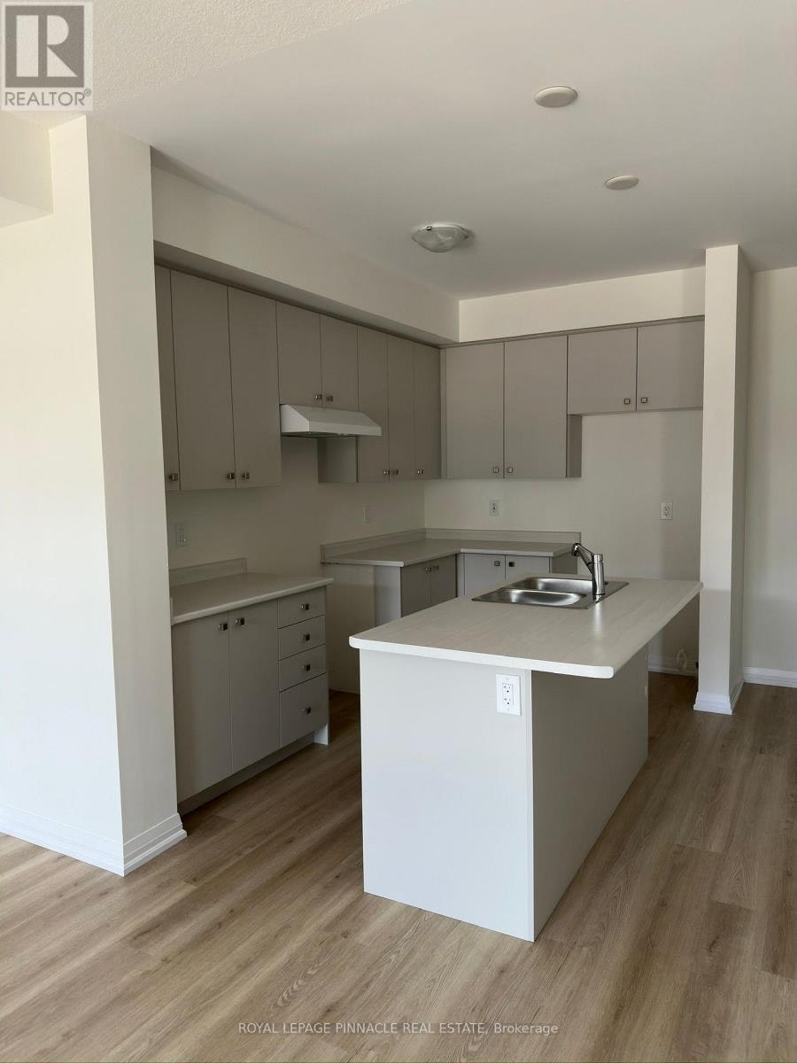 12 Kensington Road, Brampton, ON, N3W 0J9 - 6