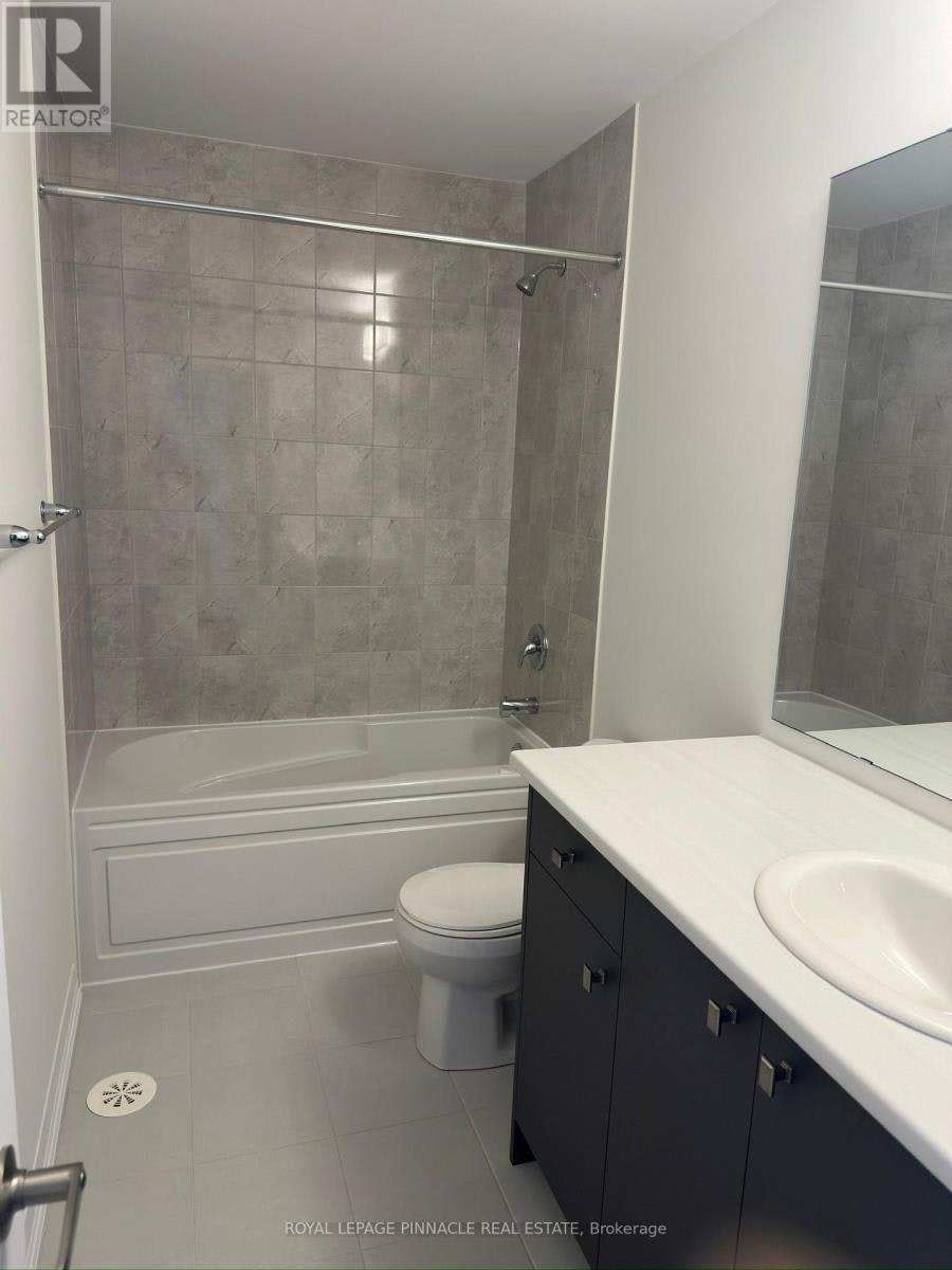 12 Kensington Road, Brampton, ON, N3W 0J9 - 8