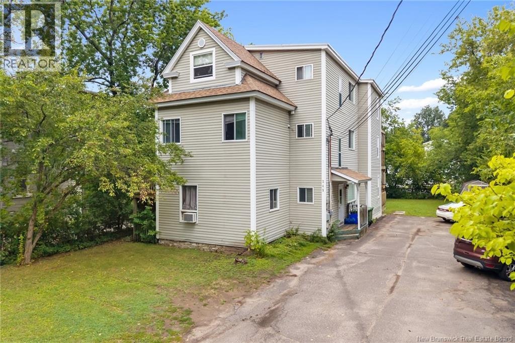 241 Saunders Street, Fredericton, NB, E3B 1N5
