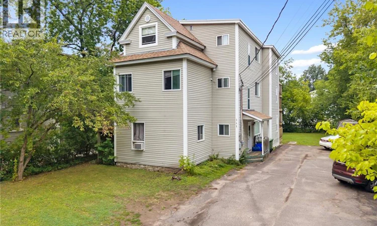 241 Saunders Street