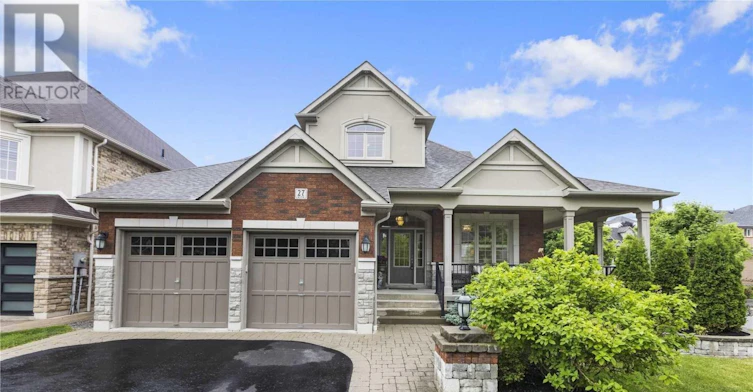 LEGBSMT-27 Maple Edge Lane, Whitby, ON, L1R 2N1