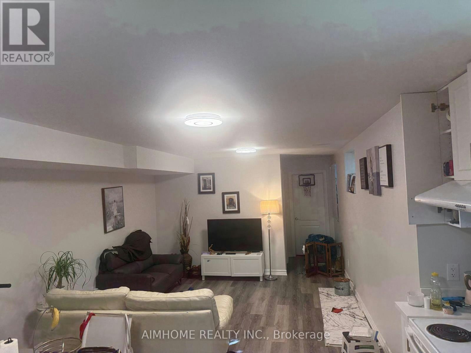 LEGBSMT-27 Maple Edge Lane, Whitby, ON, L1R 2N1 - 7