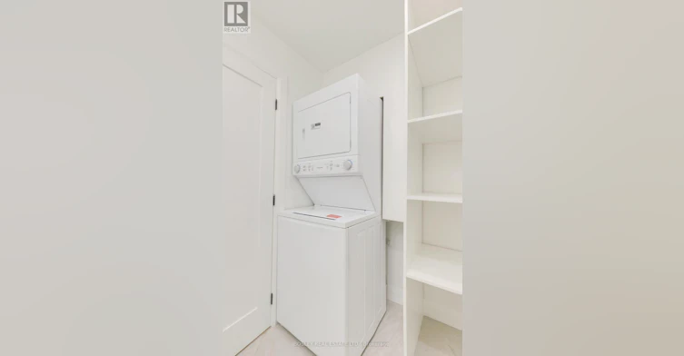 B-225 Gainsborough Road, Toronto, ON, M4L 3C7 - 16