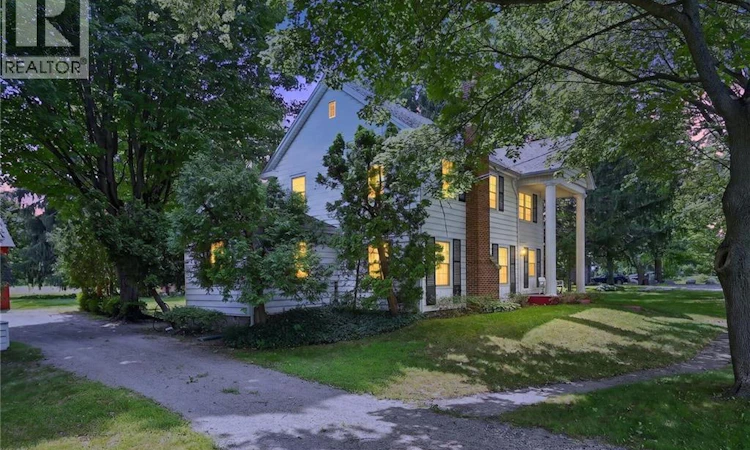 48 Garner Road W