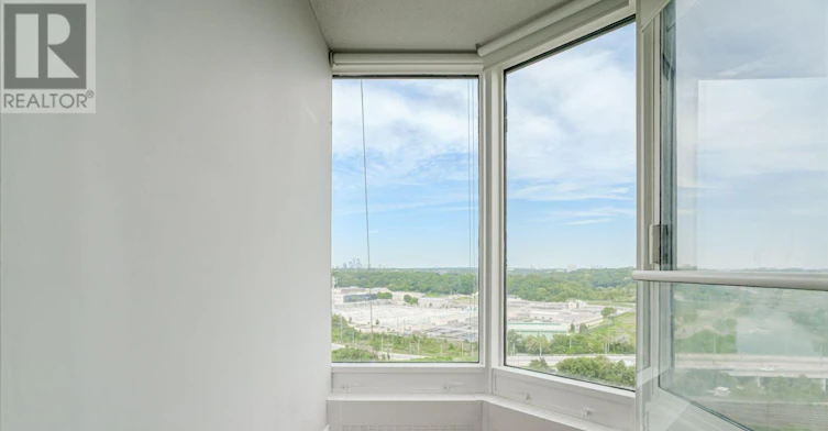 1610-2045 Lake Shore Boulevard W, Toronto, ON, M8V 2Z6 - 11