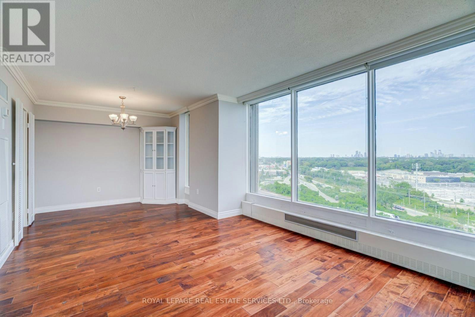 1610-2045 Lake Shore Boulevard W, Toronto, ON, M8V 2Z6 - 12