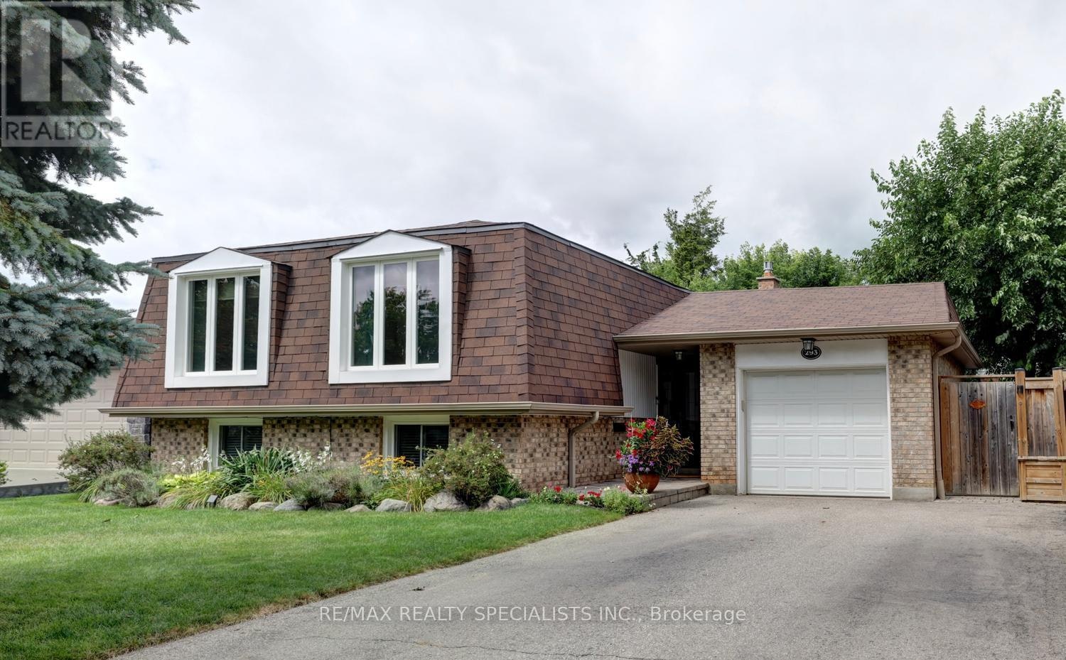 293 Louis Drive, Mississauga, ON, L5B 1Z2