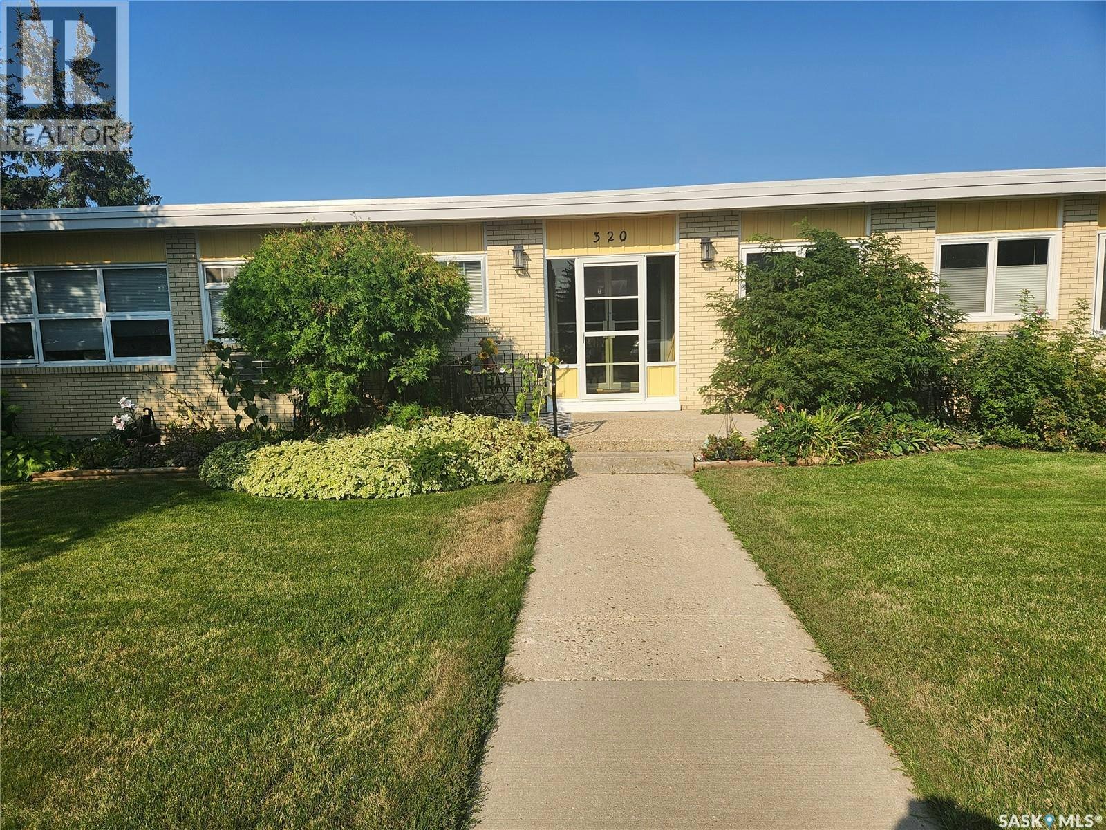 5-320 13th Avenue NE, Swift Current, SK, S9H 2V9