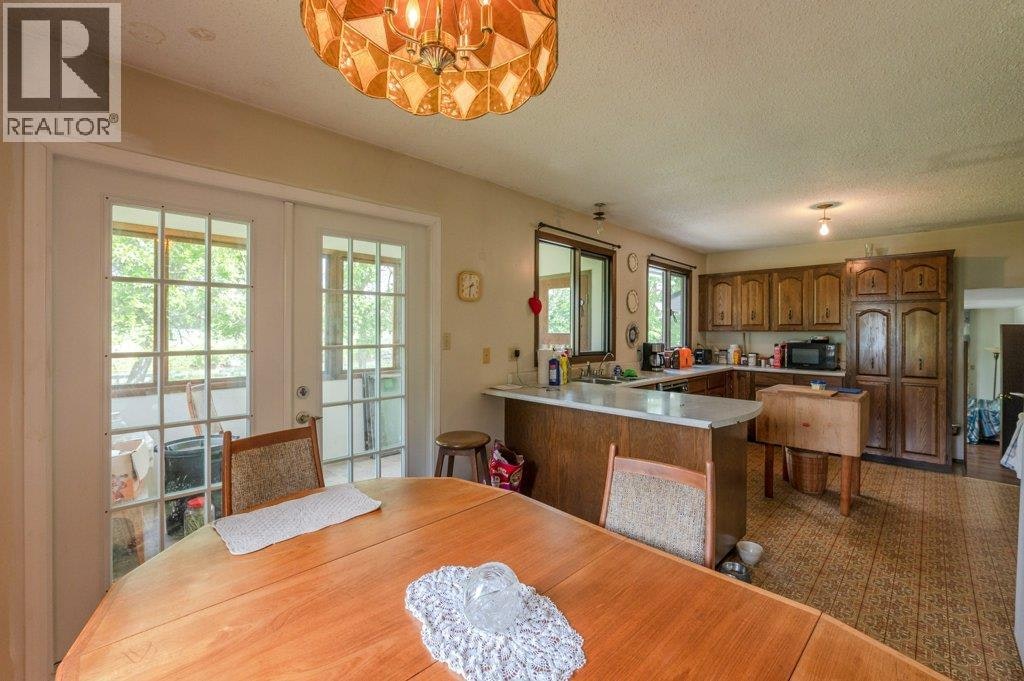 294 18 Road Road, Oliver, BC, V0H 1T1 - 8