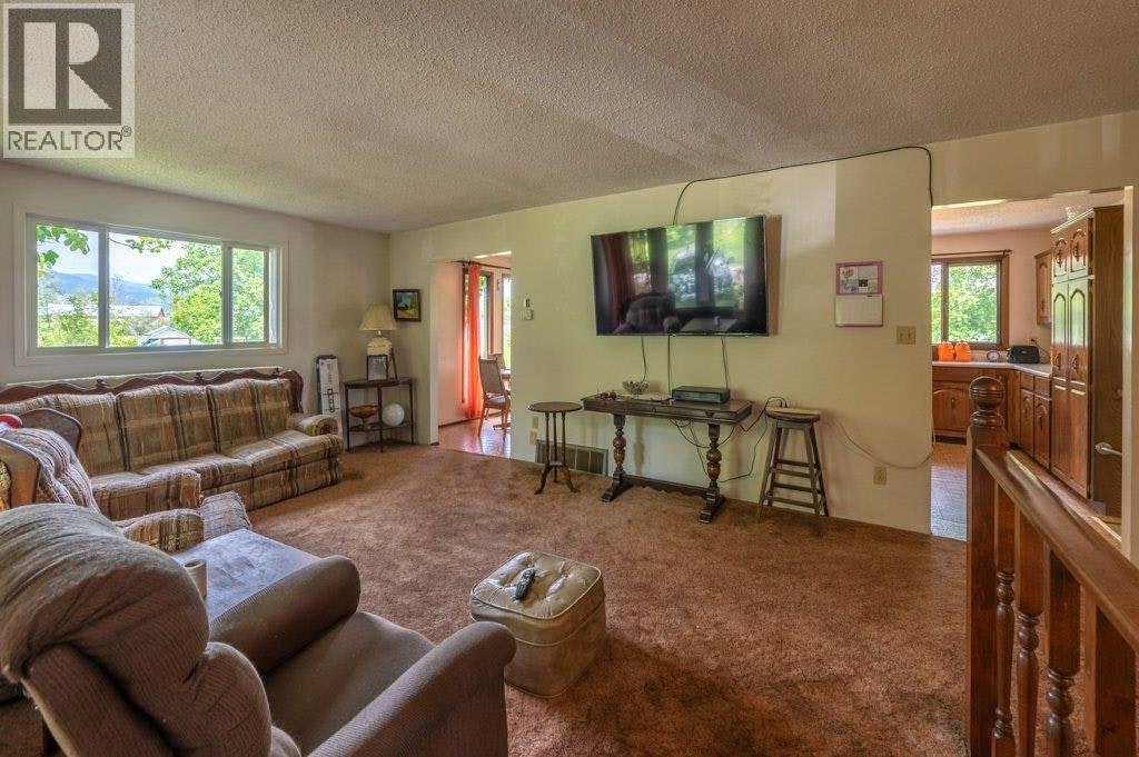 294 18 Road Road, Oliver, BC, V0H 1T1 - 14
